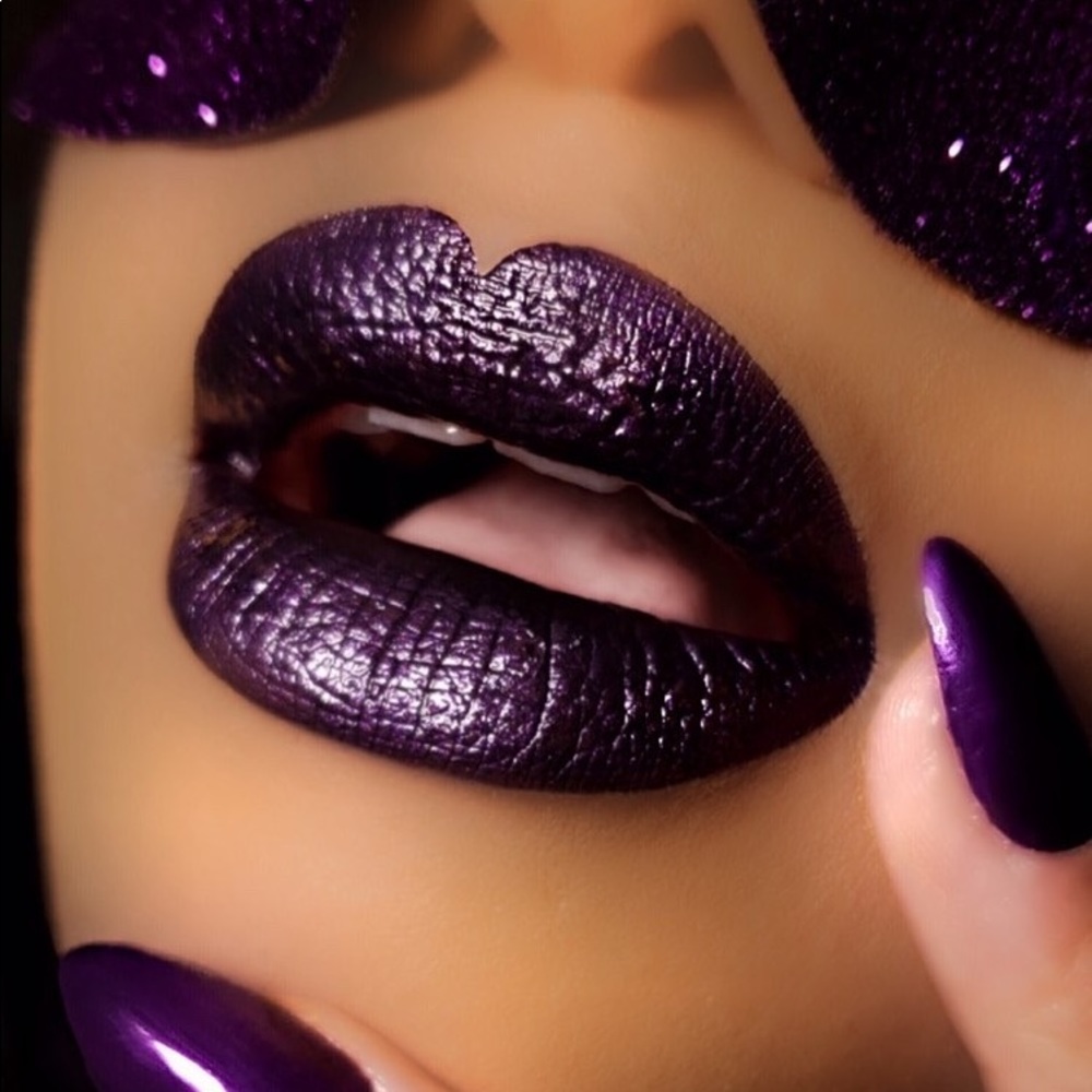 Lipstick & Brush SET: Loudmouth Lip Attire shade “Plum Roll Please”